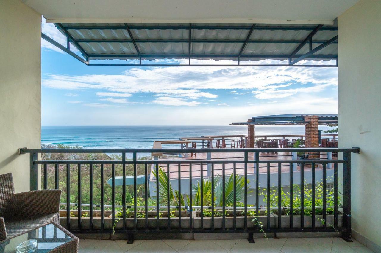 מלון La Bomie Uluwatu By Bukit Vista מראה חיצוני תמונה